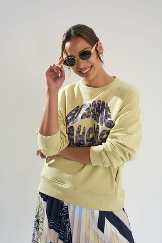 Buzo Tijuana Besame Print Tostado