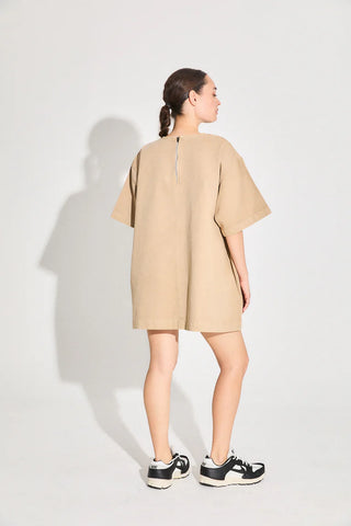 [PRE-ORDER] VESTIDO CÓSMICO - CAMEL