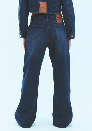 JEAN Nº15 - THE OVERSIZE BLUE