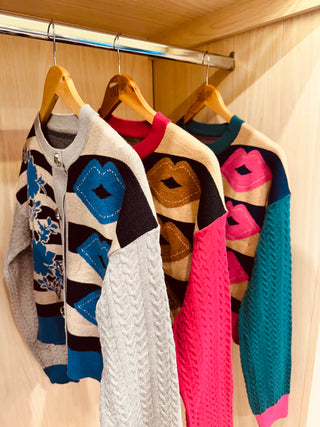 Cardigan Flower Lips