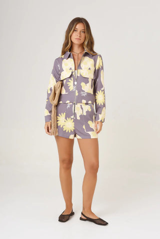 Short Carmen Love Grey