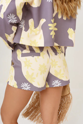 Short Carmen Love Grey