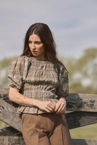 Remera ISABEL Manga Globo Camel